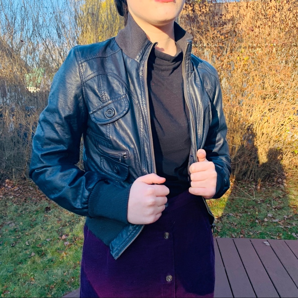 Apollo Fitted Leather Jacket Women’s medium